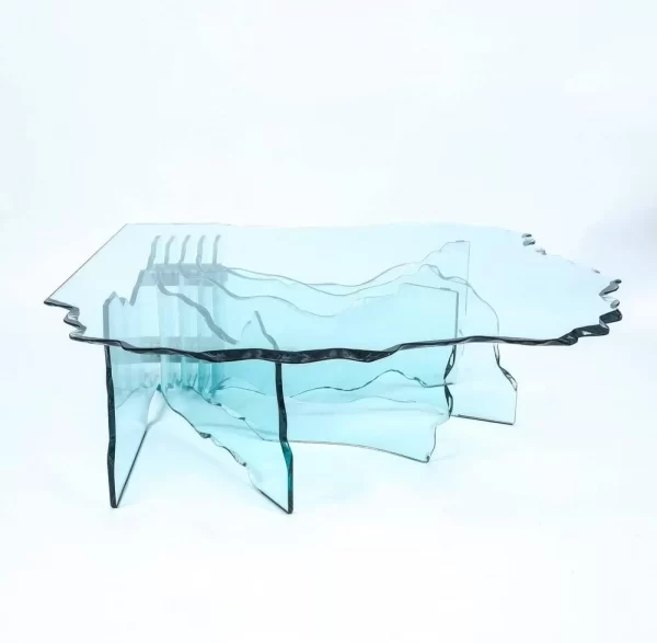 Plexiglass-Cocktail-Tables