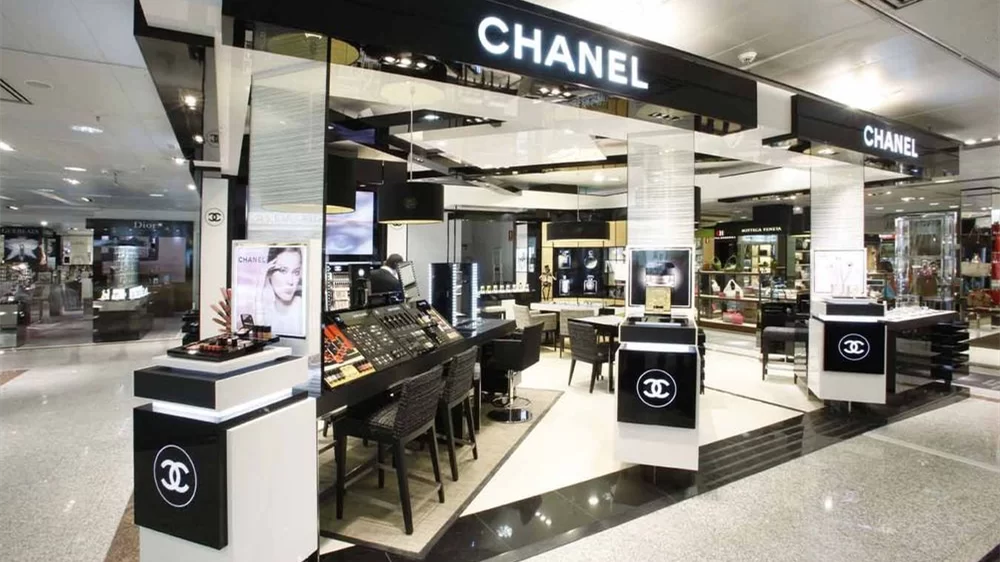Cosmetics Store Design Idea